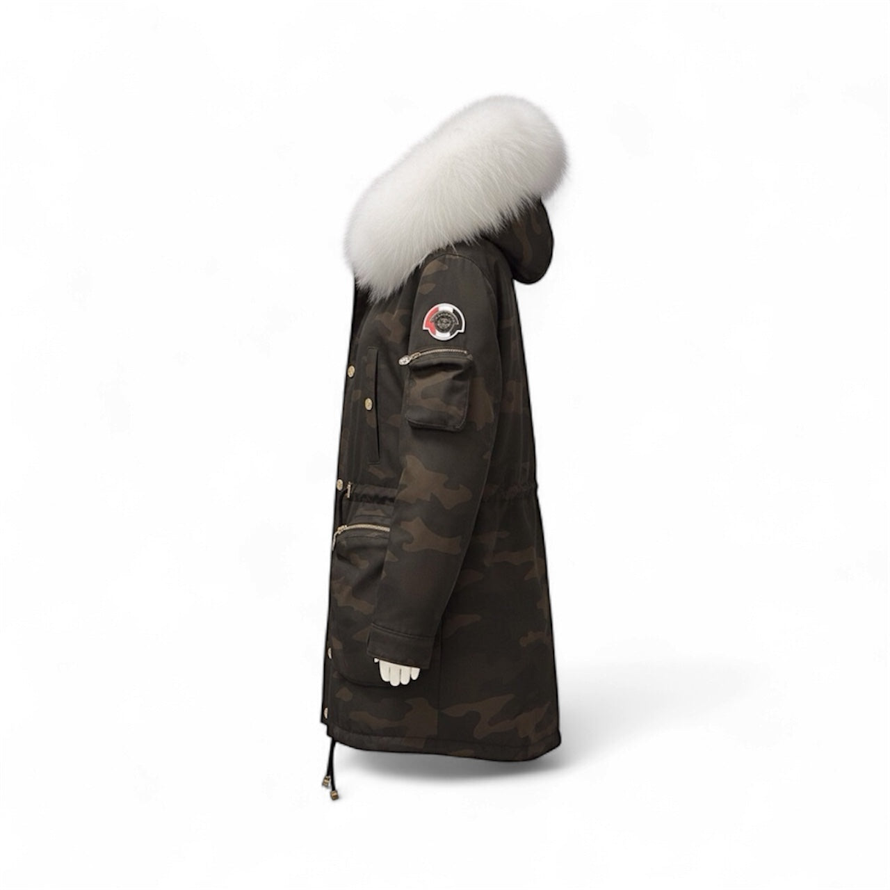 Luxury Icon Parka | Arctic Finnraccoon & Toscana Shearling
Unrivaled Warmth. Uncompromising Luxury.