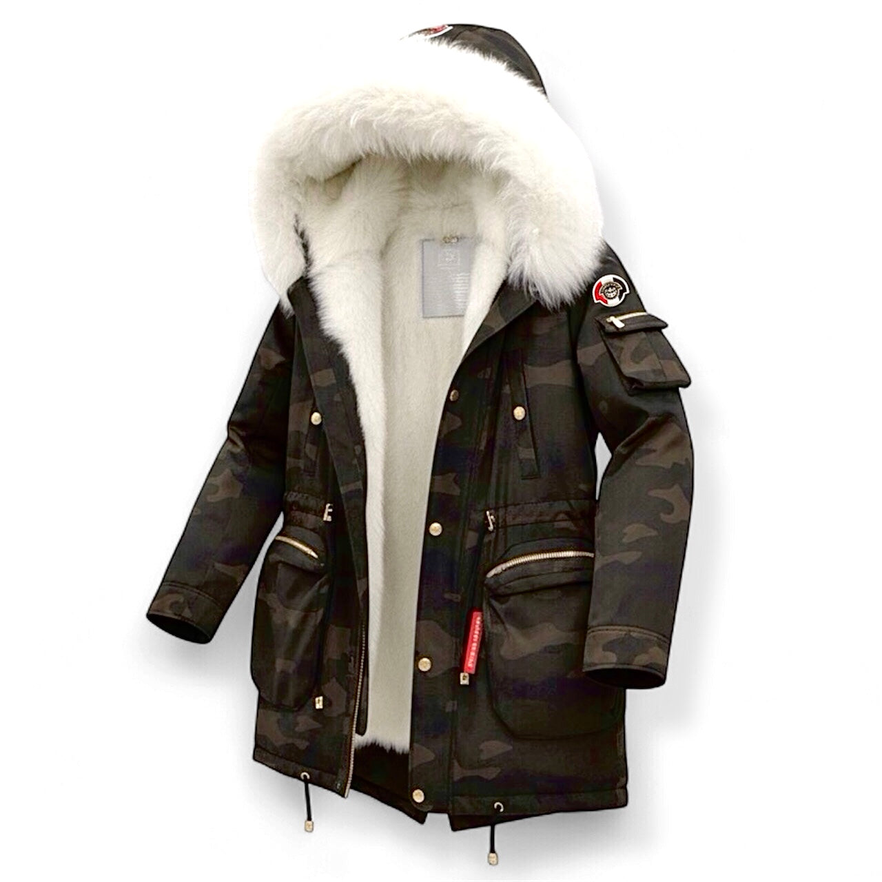 Luxury Icon Parka | Arctic Finnraccoon & Toscana Shearling
Unrivaled Warmth. Uncompromising Luxury.