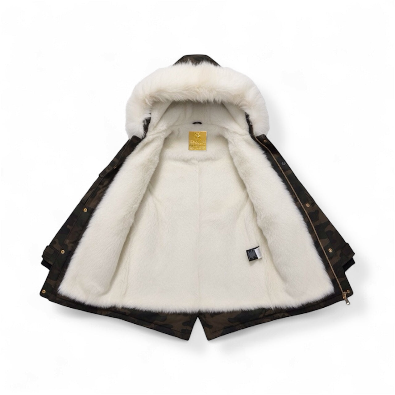 Luxury Icon Parka | Arctic Finnraccoon & Toscana Shearling
Unrivaled Warmth. Uncompromising Luxury.