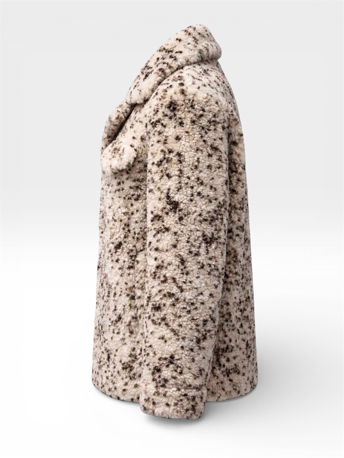 New Era Collection
THE MACCHIATO LAMB SHEARLING FUR COAT | An Heirloom Born of Wild Beauty