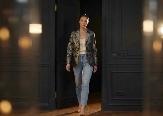 CANADA SANSAR Baroque Bleu™                       
Women’s Luxury Handcrafted Italian Lamb Leather Blazer Jacket.                                   A nod to the ornate blue-and-gold floral pattern and European artistry.